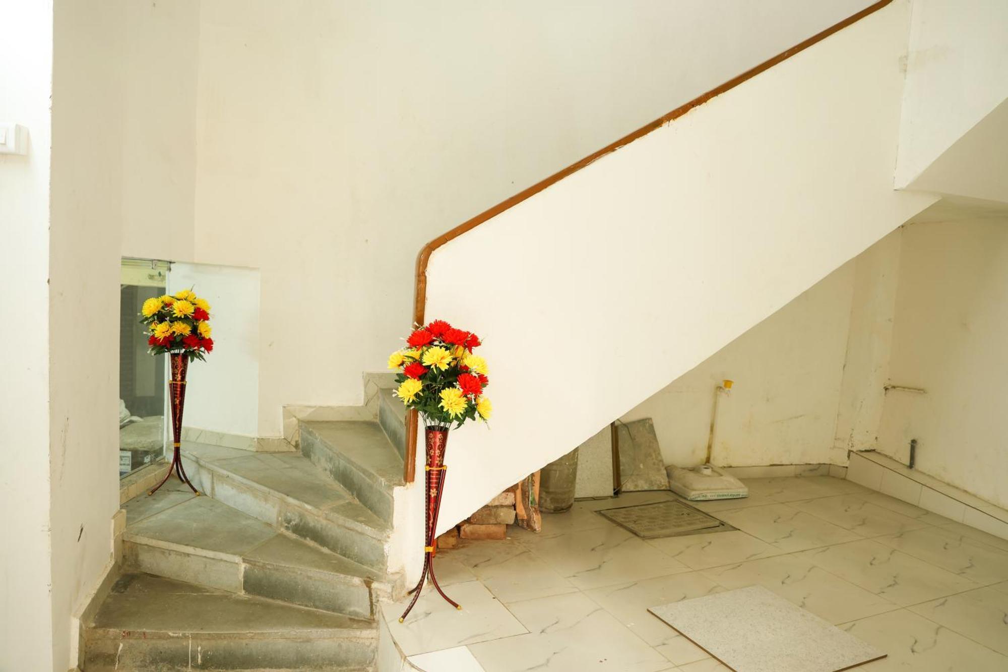 Hotel Aaram Kalupur Ахмедабад Екстериор снимка