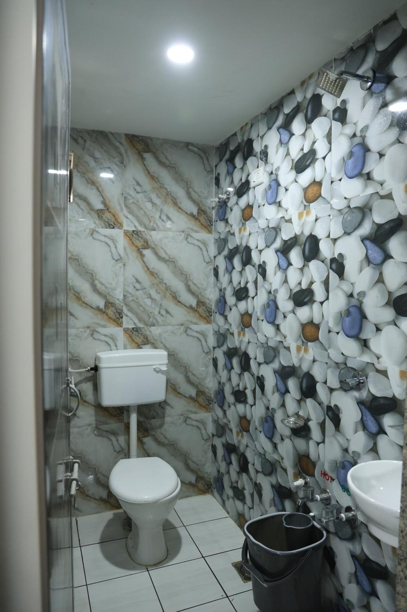 Hotel Aaram Kalupur Ахмедабад Екстериор снимка